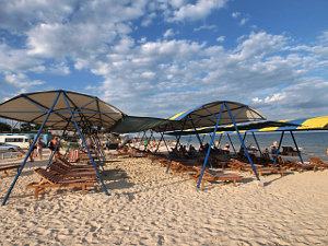 Кирилівка база відпочинку на пляжі