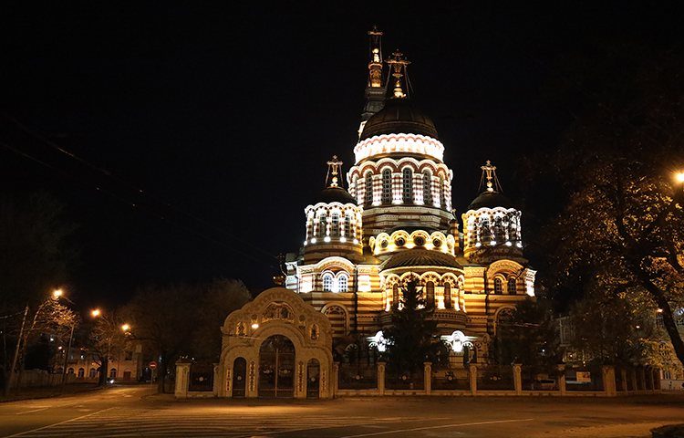 Благовещенский собор ночью фото