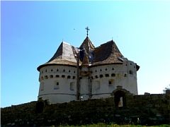 Покровская церковь-крепость в Сутковцах