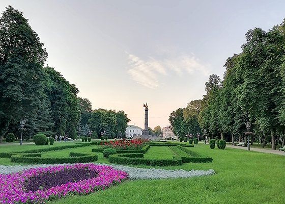 Полтава Корпусный сад