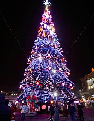 Самая высокая новогодняя елка в Украине фото