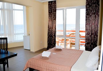 люкс с фронтальным видом на море отель «Aфродита» фото