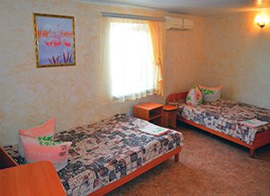 готель «Рожевий будинок» в Затоці номери «стандарт», «покращений» та «люкс» фото