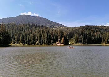 Отдых на озере Синевир