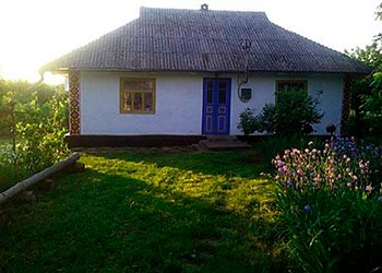 Відпочинок в селі Україна